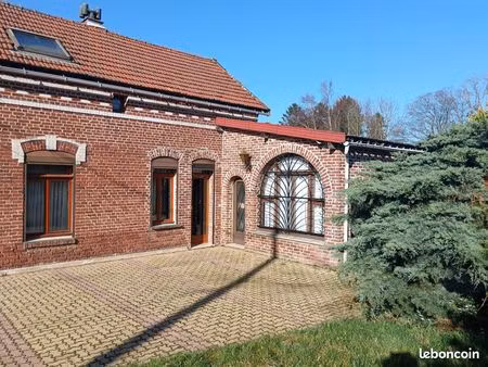 maison 6 pièces 157 m²