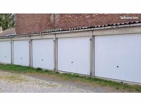 garage à louer à solesmes proche du centre ville