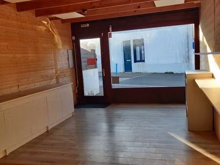 location local commercial