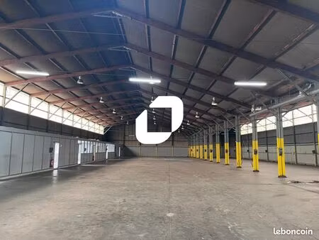 local d'activité 2 160 m²