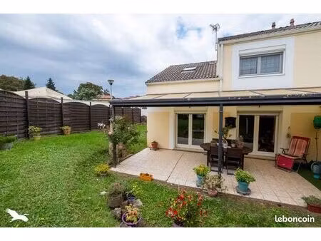 maison 5 pièces 90 m²