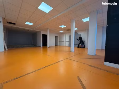 bureau/local - 90m² - biarritz