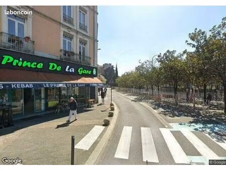 local restaurant 220 m²