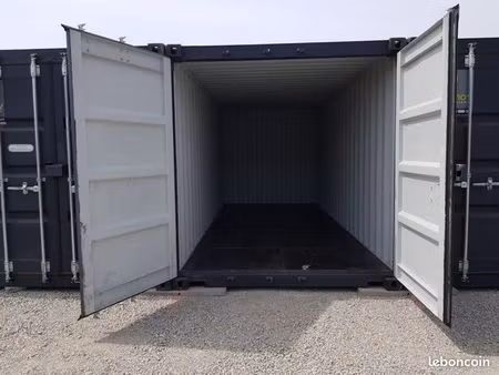 box de stockage de 15m2 a ploemeur