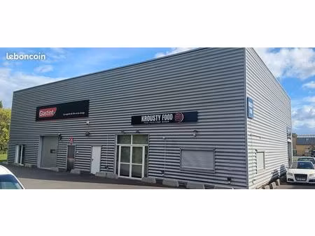 bâtiment commercial 900m² 44810 - 495 000