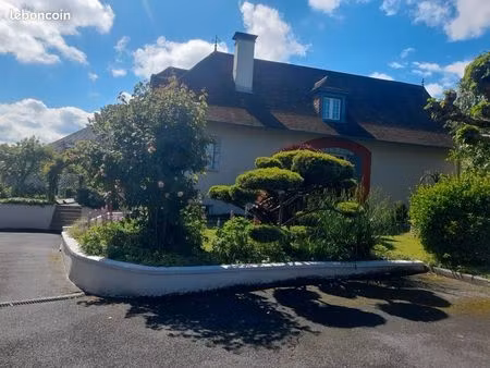 maison 7 pièces 180 m2