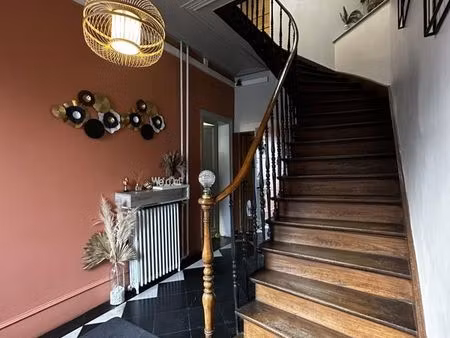 maison 8 pièces 165 m²