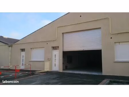 local artisanal ou entrepôt 160m2 divisible avec bureau et sanitaire