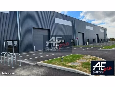 local d'activite 350 m² donges