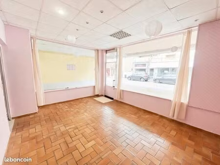 local commercial ou professionnel - 48m² - centre ville lannemezan