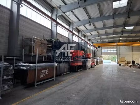 local d'activite 1145 m² malville