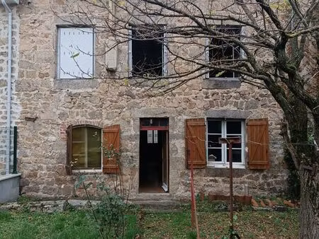 maison mitoyenne en pierre a renover – terrain 77 m2