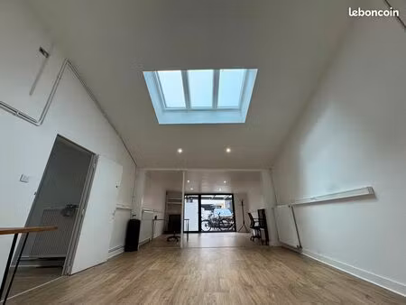 bureau mellinet nantes 47m2 + exterieur + espace commun