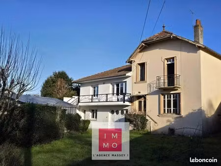 maison 9 pièces 187 m²