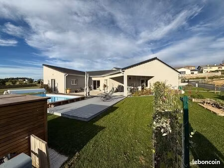 villa 5 pièces 152 m²