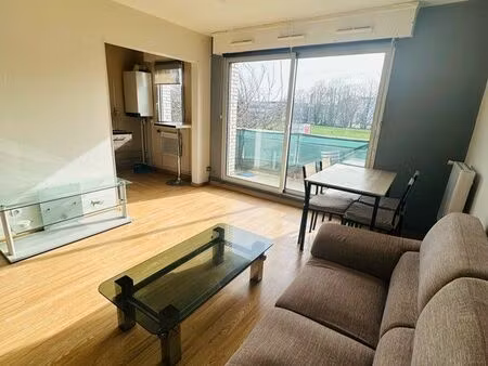 studio 35m² avec balcon sans vis-à-vis