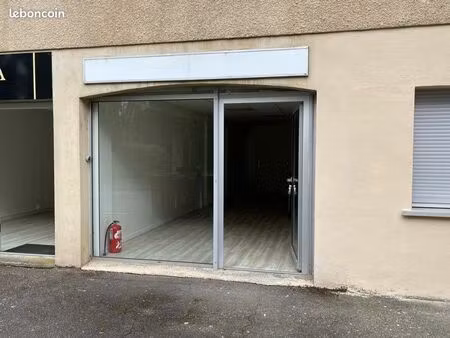 loue local professionnel rue andré fourcade à tarbes