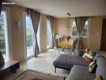 maison familiale avec superbe vue