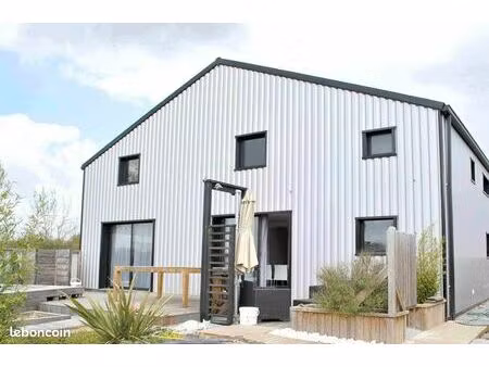 local bureaux 360 m²