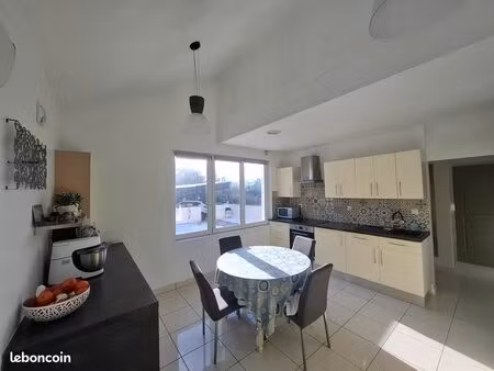 vends maison semi plein pied semi individuelle