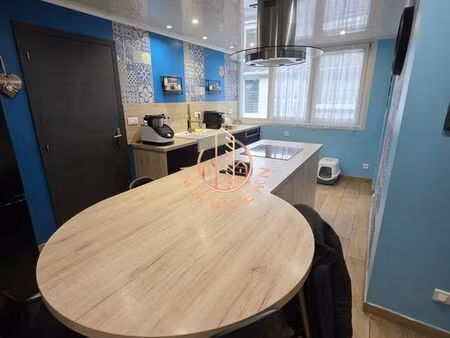 maison 9 pièces 306 m²