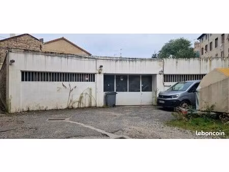 dépot/atelier/garage 360m²