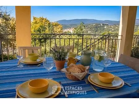 appartement avec piscine et vue panoramique