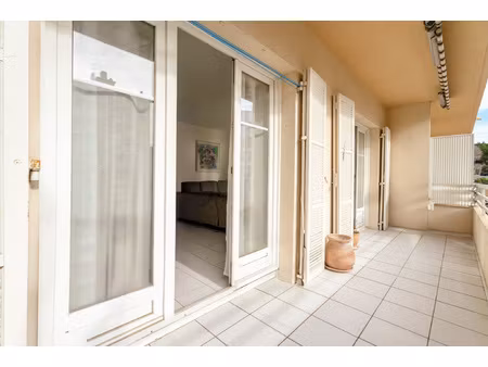 toulon appartement t3 (ancien t4) au calme très lumineux de