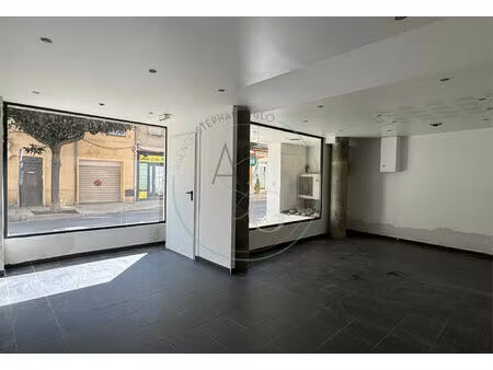 local commercial 90 23 m² ? centre-ville de cogolin