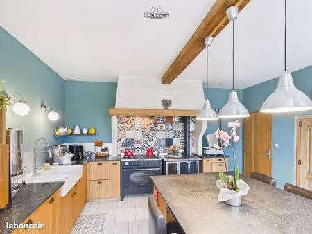 maison 7 pièces 193 m²