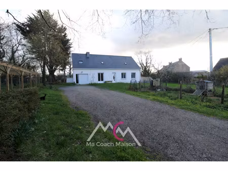 sainte-anne-sur-brivet  maison de plain-pied d'environ 100m2