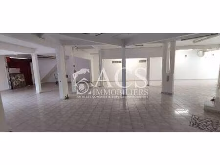 local commercial à louer