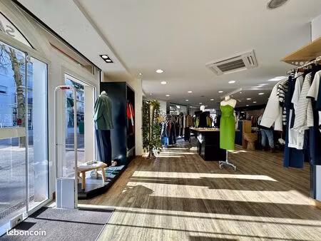 boutique 100 m² la baule-escoublac