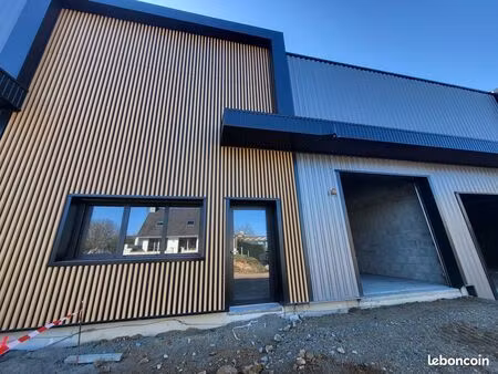 local 197 m² saint-avé