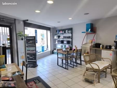 local 184 m² saint-laurent-de-la-salanque