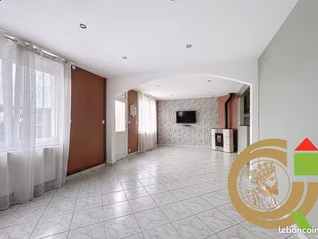 maison 4 pièces 105 m²