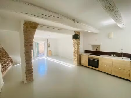 vente maison de village 3 pièces à lançon-provence