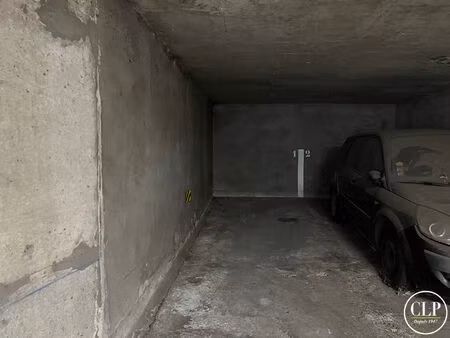 emplacement de parking rue de joinville - quartier village - fontenay-sous-bois