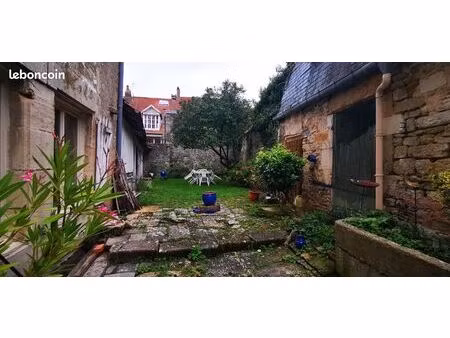 maison 8 pièces 232 m²