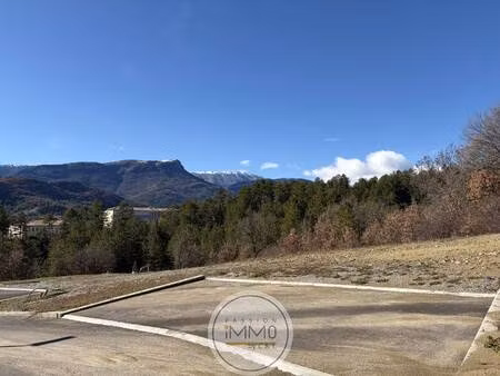 terrain constructible viabilisé à vendre