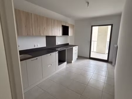 t5 dans résidence de standing avec place parking