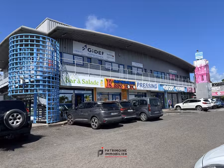 petit-bourg : local de 82m2 en location avec patrimoine immo