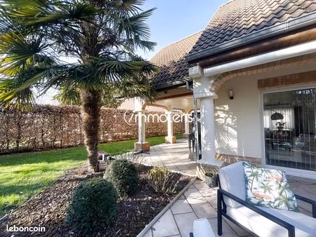 pavillon 6 pièces 124 m²