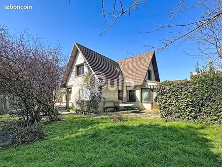 maison 8 pièces 172 m²