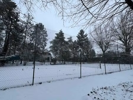 terrain 2200m2 loison centre