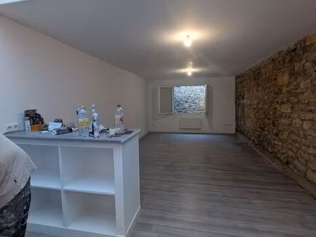 beau studio centre ville proche commerce