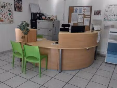 local bureaux 250 m²