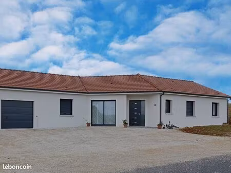 maison 100 m² – avec garage – lanta