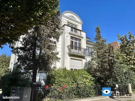 maison 11 pièces 300 m²