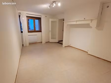 maison de ville t3 duplex - cahors hyper centre